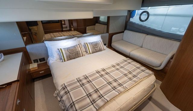 Moose yacht for sale 40