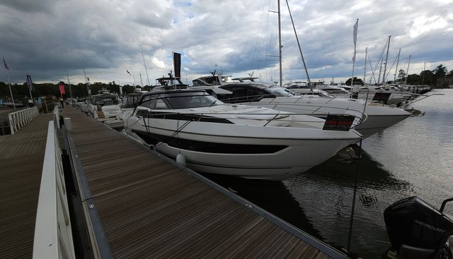 7122455 yacht for sale 5