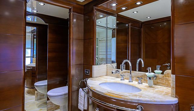 SEASCAPE V yacht for sale 44