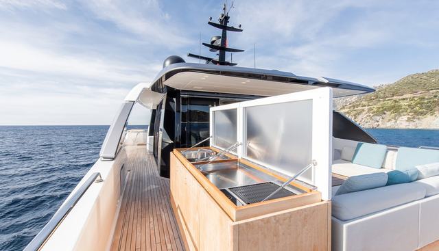 Stone Hills yacht for sale 25