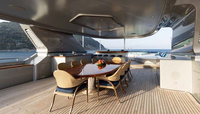 VIBRANCE yacht for sale 4