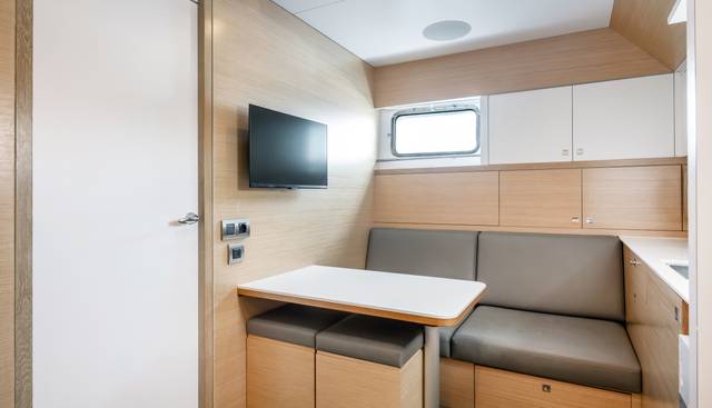 SHADOW yacht for sale 8