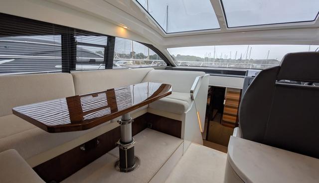 Tender Garage & Hi/Lo Swimplatform yacht for sale 37