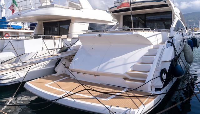 WILDWAVE yacht for sale 8