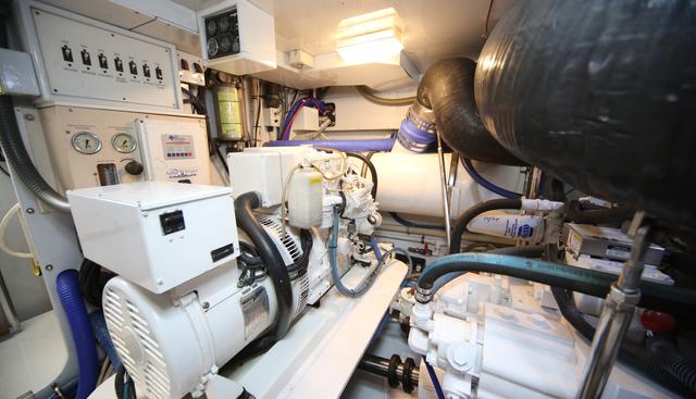 PIER PRESSURE yacht for sale 42