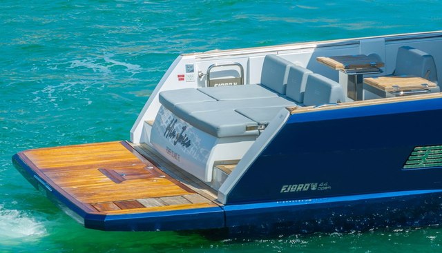 HINJUICE yacht for sale 15