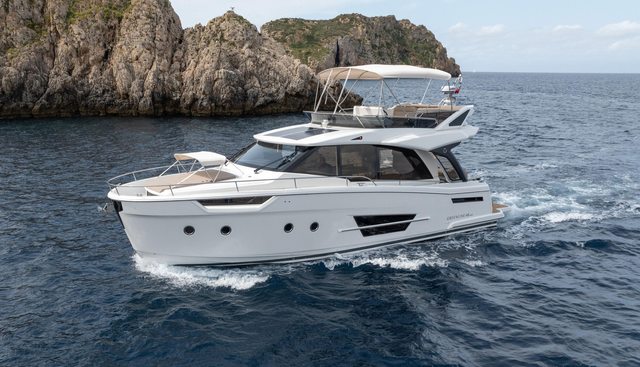 GL45FLY-76 yacht for sale 5