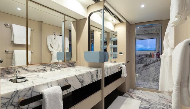 LA MAMA yacht for sale 12