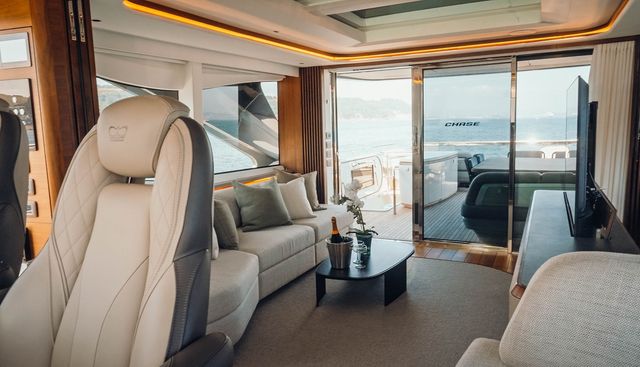 CHASE yacht for sale 24