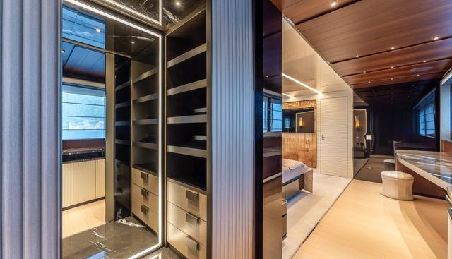 MERELEY I yacht for sale 33
