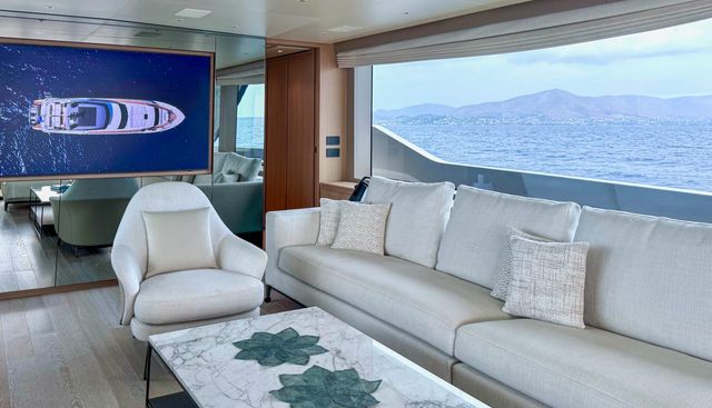 SL90A yacht for sale 9
