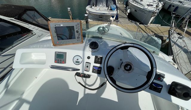 Aquamanda yacht for sale 35