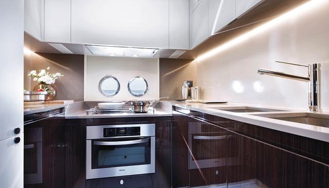 FANTASTIC yacht for sale 12