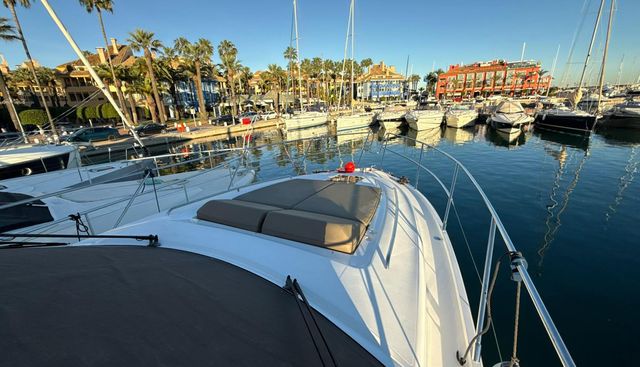 FEATHERS yacht for sale 10