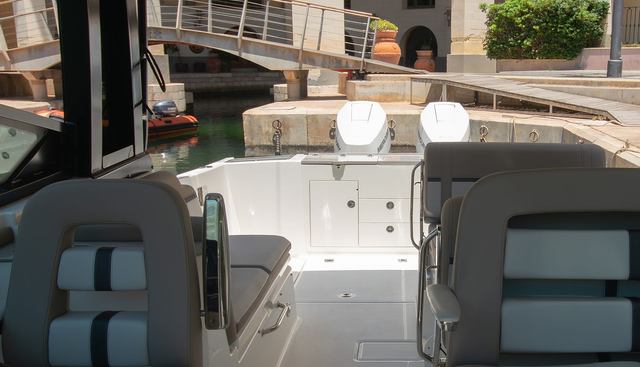 330 yacht for sale 3