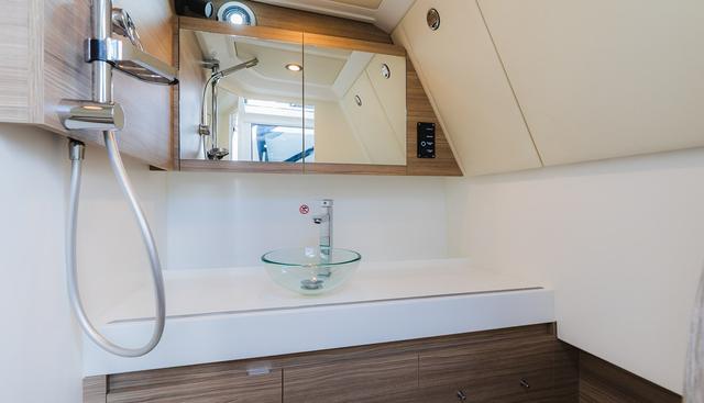 LA PLAGE yacht for sale 37