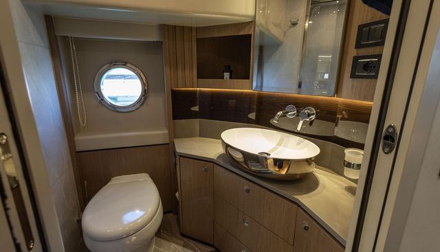 Quay to Happiness yacht for sale 28