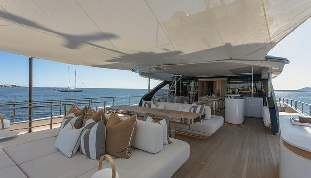 H yacht for sale 15