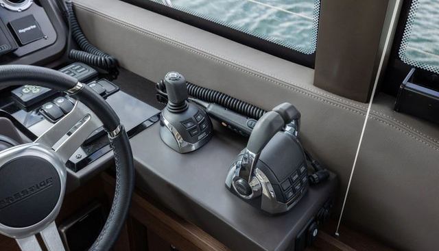 noname yacht for sale 30