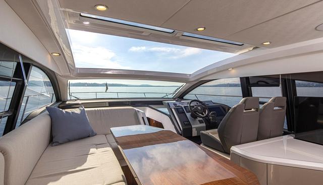 Tender Garage & Hi/Lo Swimplatform yacht for sale 14