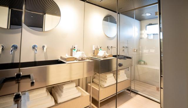 ANMAX yacht for sale 19