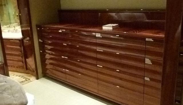 REMY ROO yacht for sale 32