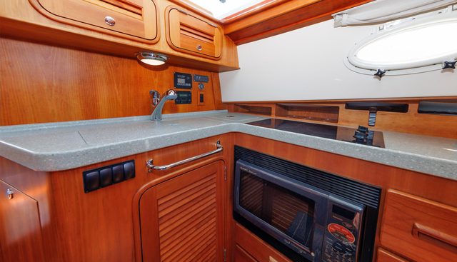 Ruckus yacht for sale 32