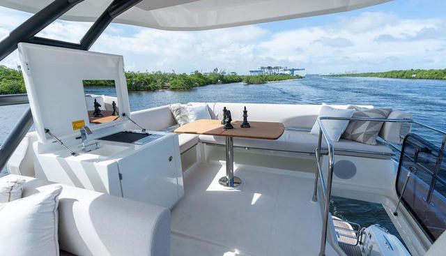 F4.9 yacht for sale 54