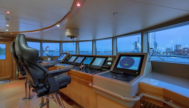 KAISER yacht for sale 32