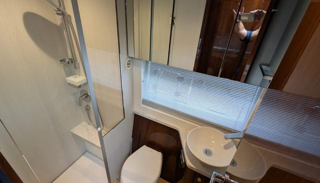 Tender Garage & Hi/Lo Swimplatform yacht for sale 60