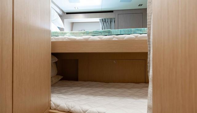 CHAMELEON yacht for sale 87