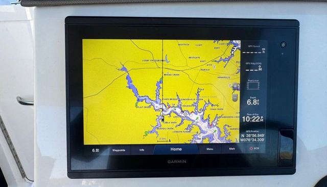 In Pursuit yacht for sale 23