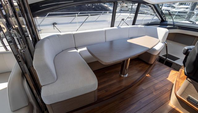 V50960 - 3 CABIN DECK VERSION yacht for sale 24