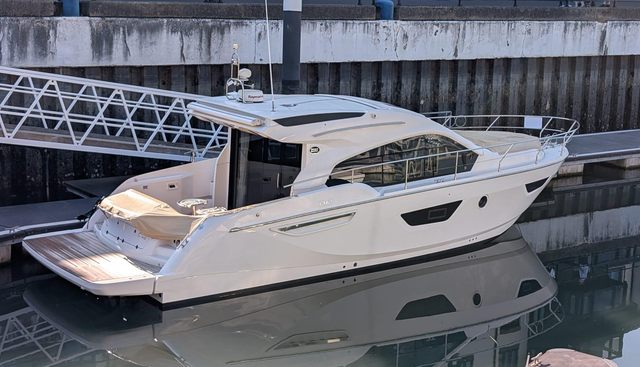 Lucky Us yacht for sale 4