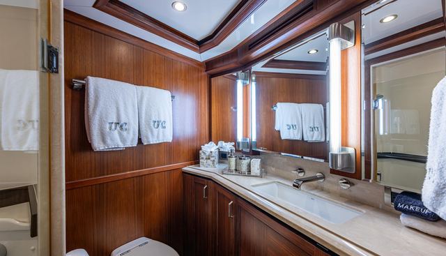 UNCORKED yacht for sale 40