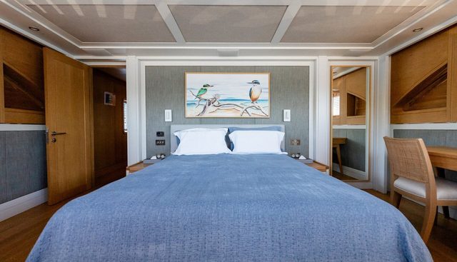Belle Isle yacht for sale 38