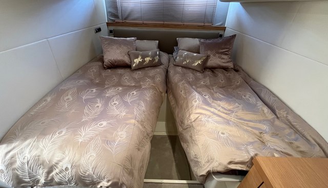 noname yacht for sale 37