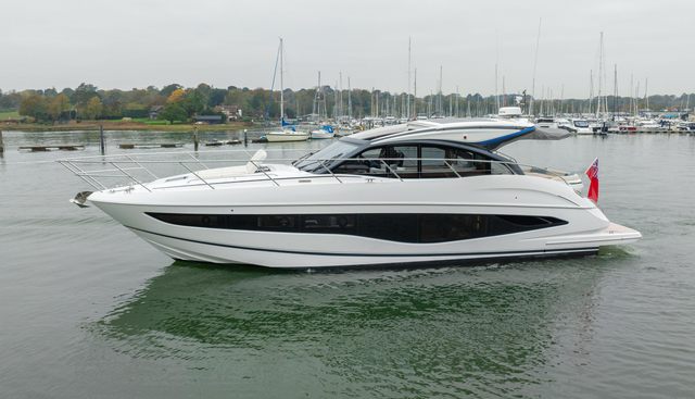 V50943 yacht for sale 27