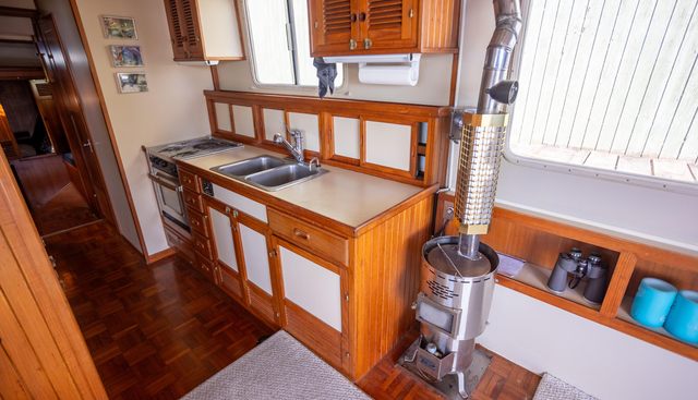 Amazing Grace yacht for sale 15