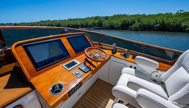 VERA NORTH yacht for sale 12