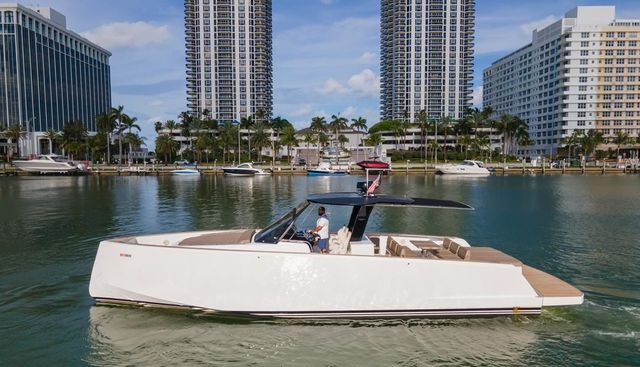 DARYA ONE yacht for sale 9