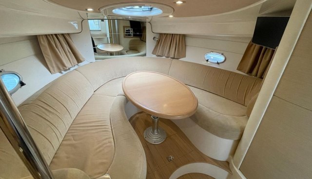Gin Trap yacht for sale 30
