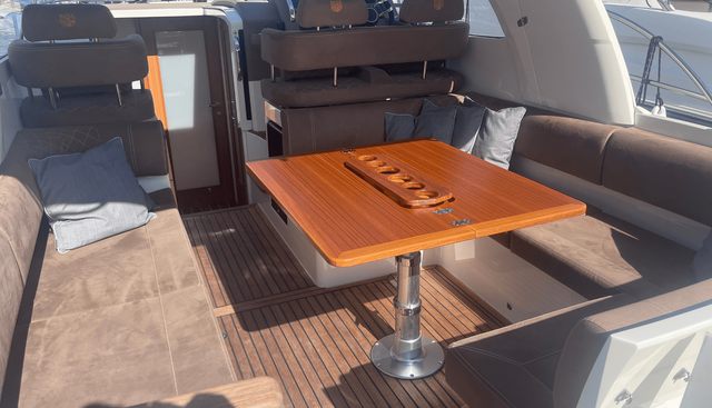 Maxima II yacht for sale 3