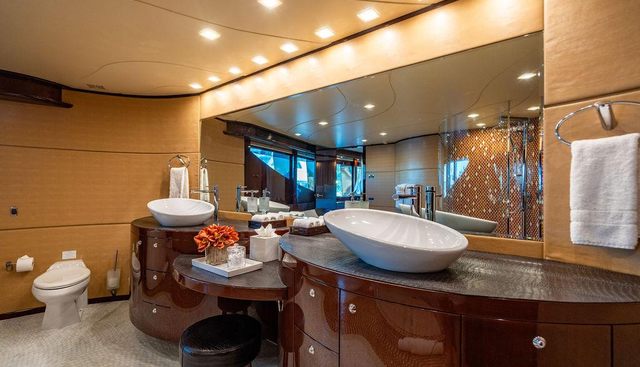 TRUE NORTH yacht for sale 25