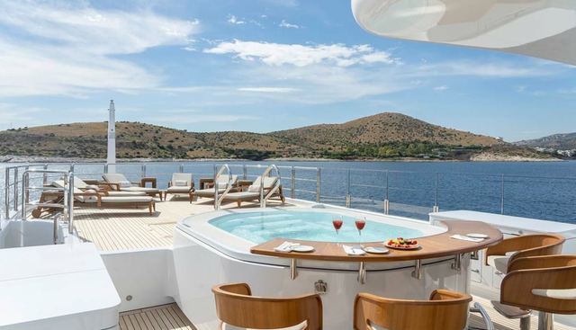 La Familia yacht for sale 3