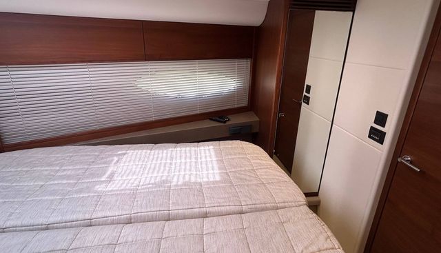 noname yacht for sale 35