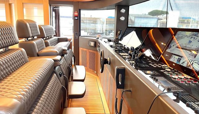 LADY BETTY yacht for sale 9