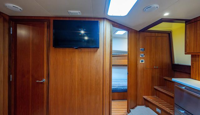 FISH COMPANY yacht for sale 32