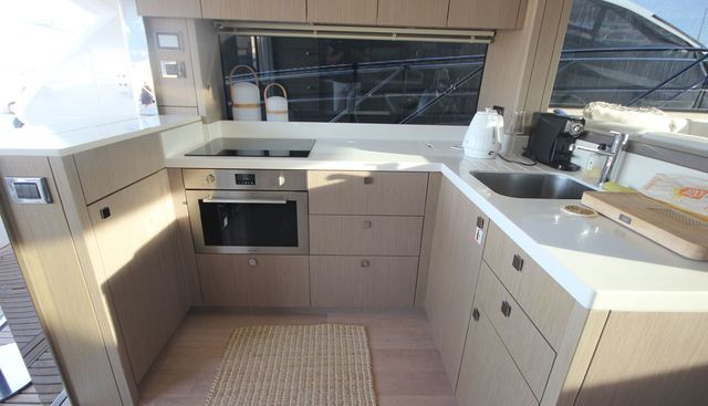 SUZY Q yacht for sale 25