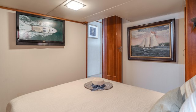 Vin Santo yacht for sale 33